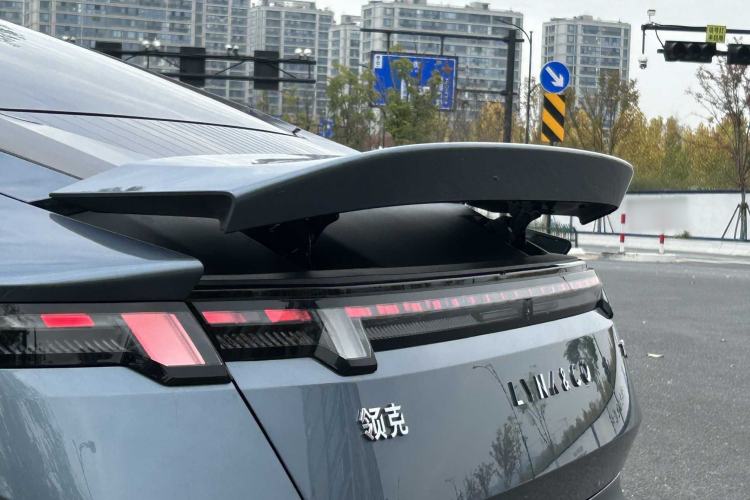 Used Lynk & Co Z10 2025 95 kWh 702 km All-Wheel Drive Intelligent Driving Ultra
