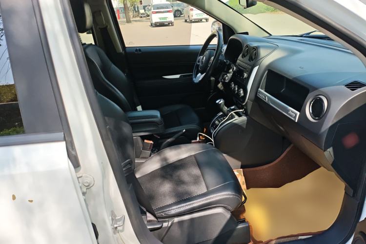 Used Jeep Compass 2014 Revised Version 2.4L Four-Wheel Drive Comfort Edition
