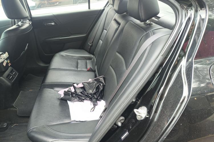 Used Honda Accord 2016 2.0L Luxury Edition
