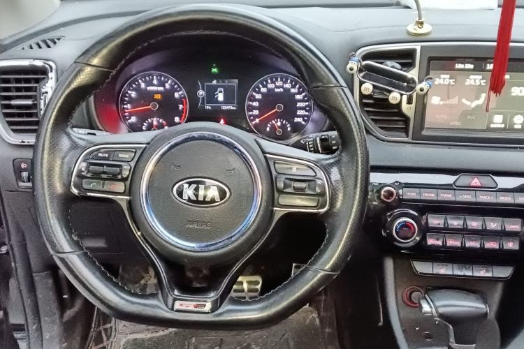 Used Kia KX5 2017 1.6T Automatic Two-Wheel Drive 15th Anniversary Special Edition DLX