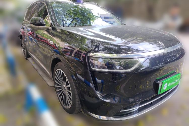 Used Hima AITO M8 2025 Extended-Range Max+ Version 53.4 kWh 6-Seater Edition Front Right 45 Deg