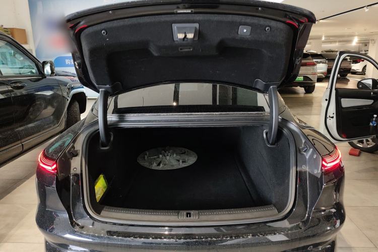 Used IM L7 2022 Dynamic Model