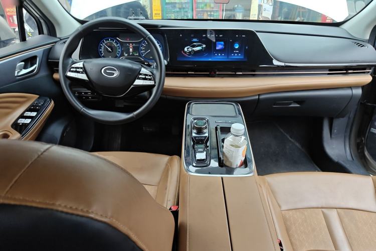 Used AION S 2023 Meizu 580 Lithium Iron Phosphate Center Console