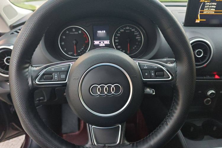 Used Audi A3 2015 Limousine 35 TFSI Millionth Anniversary Intelligent Leading Model
