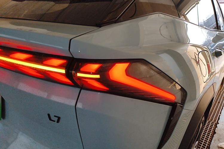 Used Geely Galaxy L7 2023 1.5T 115 km MAX Exterior 6