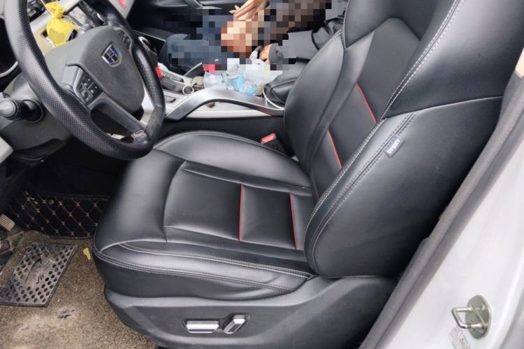 Used Geely Auto Emgrand X7 Sport 2018 1.8TD Automatic Two-Wheel Drive Smart Connect 4G Internet Edition Left Front Seat