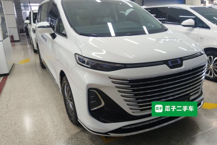 Used Bestune M9 2023 2.0T Prestige Edition
