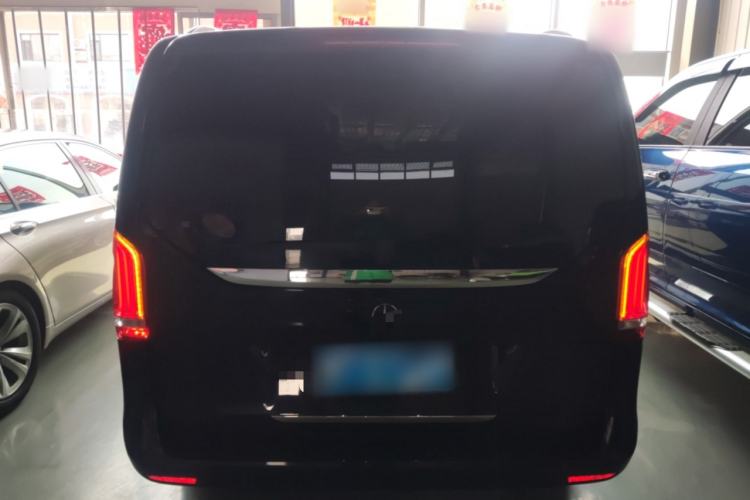 Used Mercedes-Benz V-Class 2018 V 260 Prestige Edition China VI
