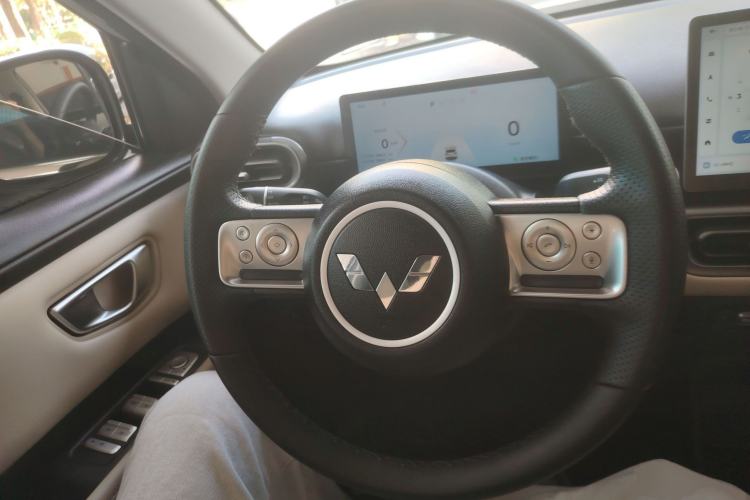 Used Wuling Bingo PLUS 2024 510 km Flagship Edition Four-Seater Version Steering Wheel