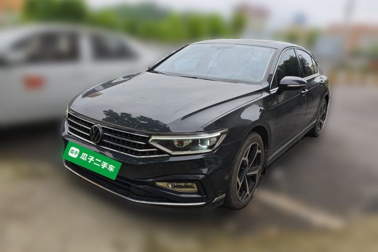 Used Volkswagen Magotan 2023 2 Million Units Limited Edition 330TSI DSG Leading Version