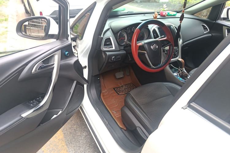 Used Buick GT 2014 XT 1.6L Automatic Fashion Edition
