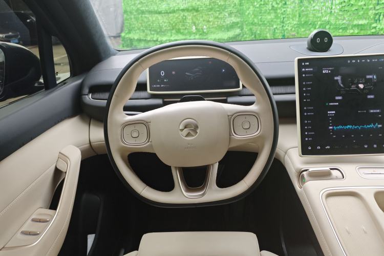 Used Nio ES6 2023 75 kWh Steering Wheel