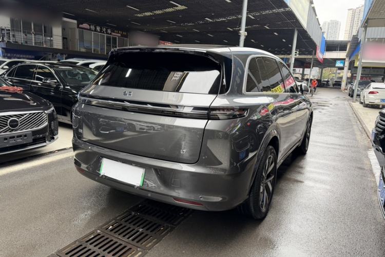 Used Li Auto L7 2023 Air model
