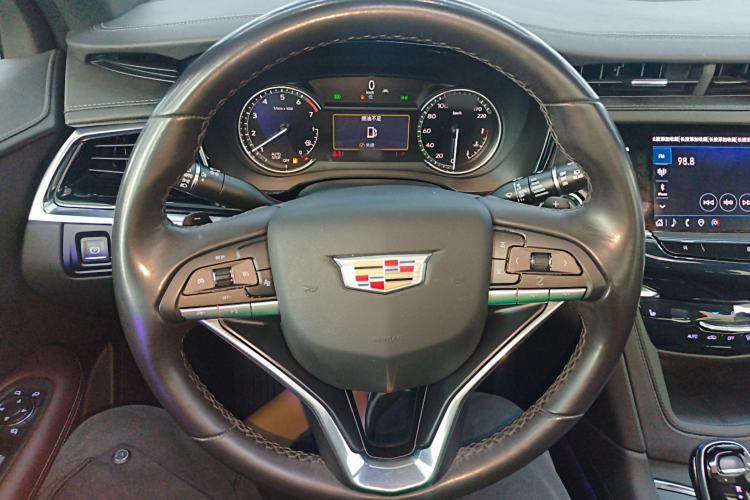 Used Cadillac XT6 2021 2.0T 6-Seater Two-Wheel Drive Luxury Version
