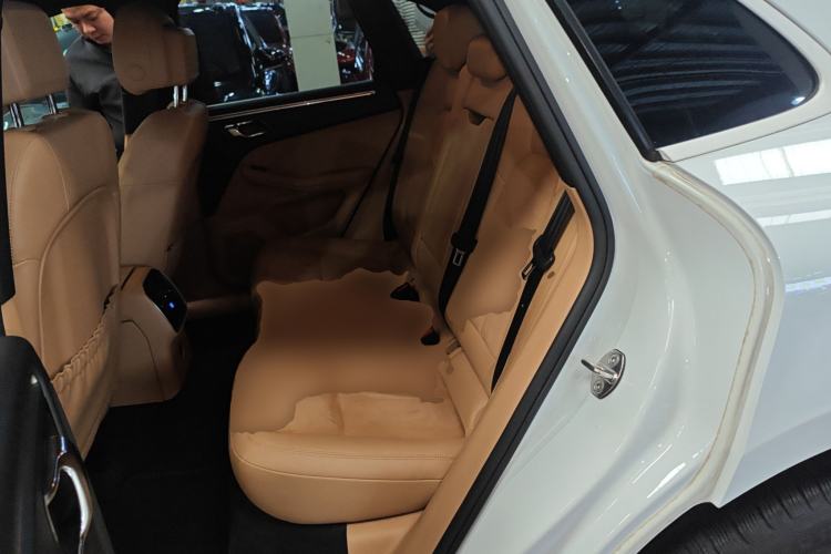 Used Porsche Macan 2017 Macan 2.0T Left Rear Seat