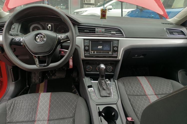 Used Volkswagen Lamando 2019 230TSI DSG Fashion Edition China V Standard