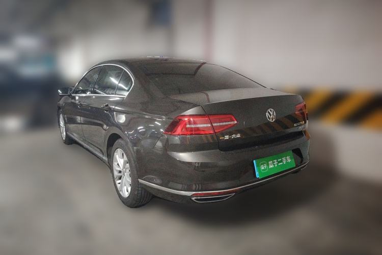 Used Volkswagen Magotan 2018 330TSI DSG Luxury Model Rear Left 45 Deg