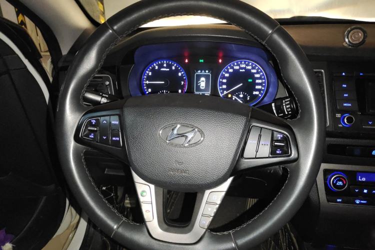 Used Hyundai Mistra 2014 1.8L Automatic Smart GLS
