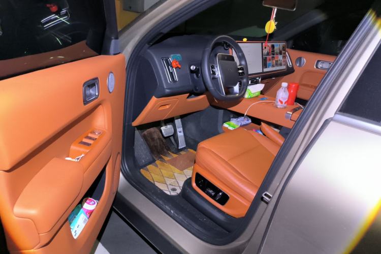 Used Li Auto L8 2023 Max model
