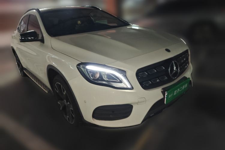 Used Mercedes-Benz GLA 2018 GLA 220 4MATIC Sport Edition Front Right 45 Deg