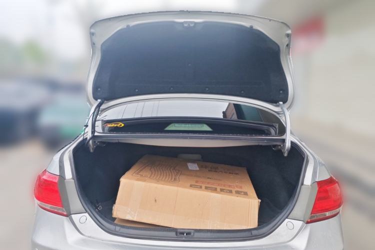 Used Toyota Camry 2009 240G Luxury Edition Trunk