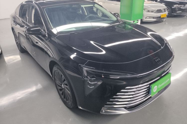 Used Buick LaCrosse 2025 28T Platinum Edition