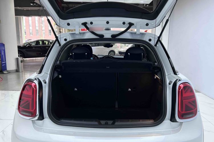 Used MINI 2023 1.5T ONE Trunk