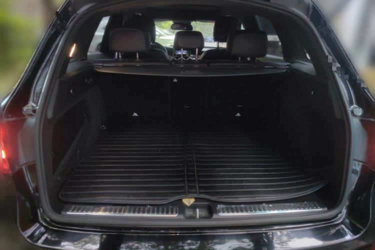 Used Mercedes-Benz GLC 2017 GLC 260 4MATIC Luxury Model