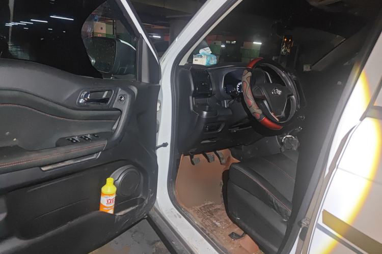 Used CHANGAN OSHAN X70A 2019 1.5L Manual Comfort Model China VI Standard
