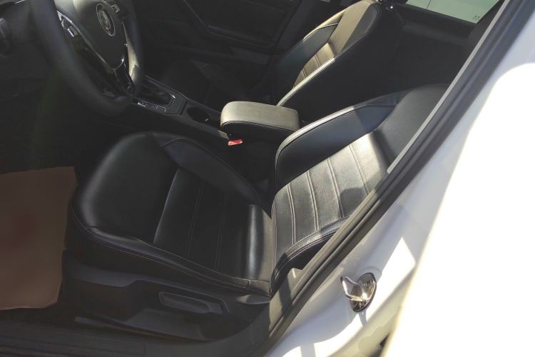 Used Volkswagen Lamando 2018 230TSI DSG Fashion Edition Left Front Seat