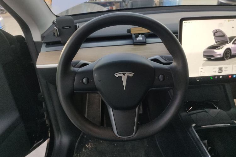 Used Tesla Model Y 2022 Rear-Wheel-Drive Version