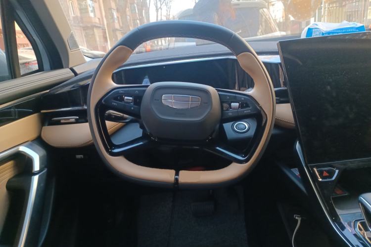 Used Geely Auto FX11 2023 1.5TD DCT Prestige Edition