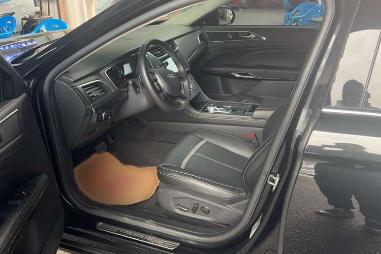 Used Ford Taurus 2015 EcoBoost 245 Luxury Model