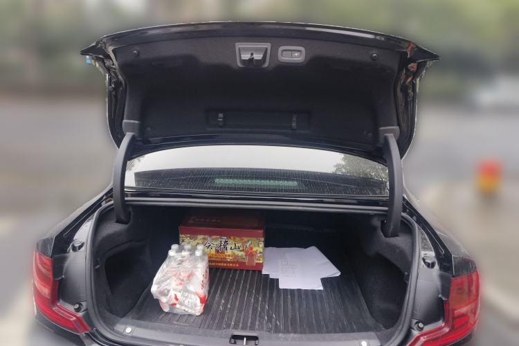 Used Volvo S90 2020 T5 Zhiyi Luxury Edition