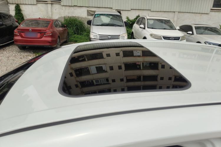 Used Toyota Camry 2019 Revised Version 2.0G Luxury Edition Roof