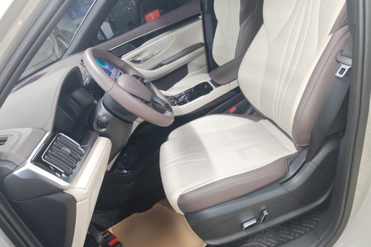 Used BYD Song PLUS New Energy 2025 EV 520km Luxury Version
