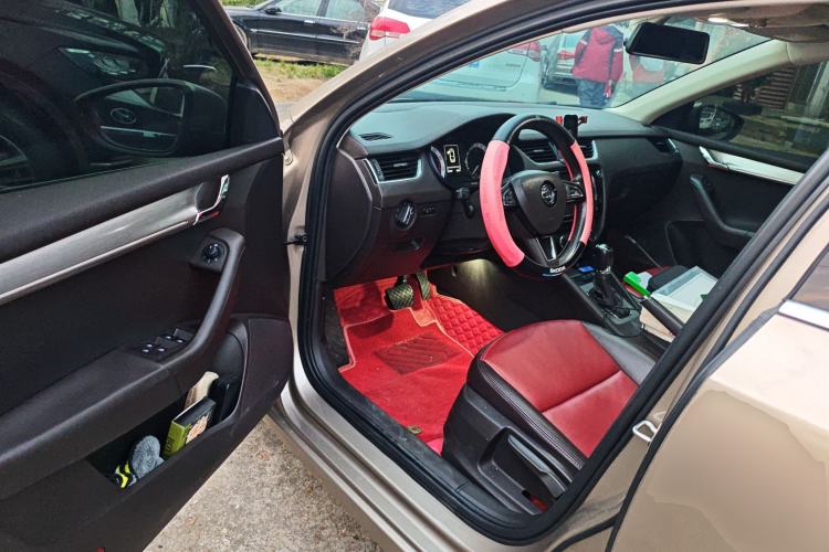 Used Skoda Octavia 2018 TSI230 DSG Luxury Edition
