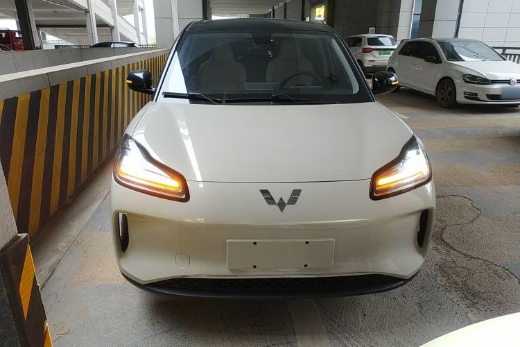 Used Wuling Bingo PLUS 2024 330 km Range Five-Seater Version Front