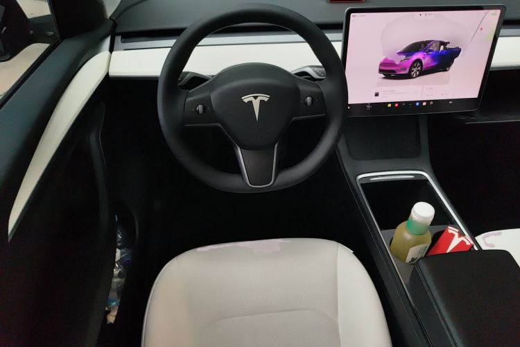 Used Tesla Model Y 2022 Revised Version Long-Range All-Wheel Drive Steering Wheel