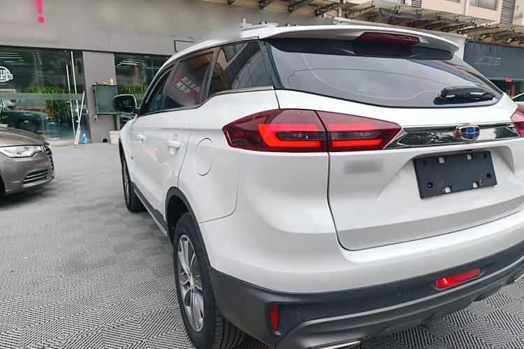 Used Geely Auto Emgrand X7 Sport 2018 1.8TD Automatic Two-Wheel Drive Smart Connect 4G Internet Edition