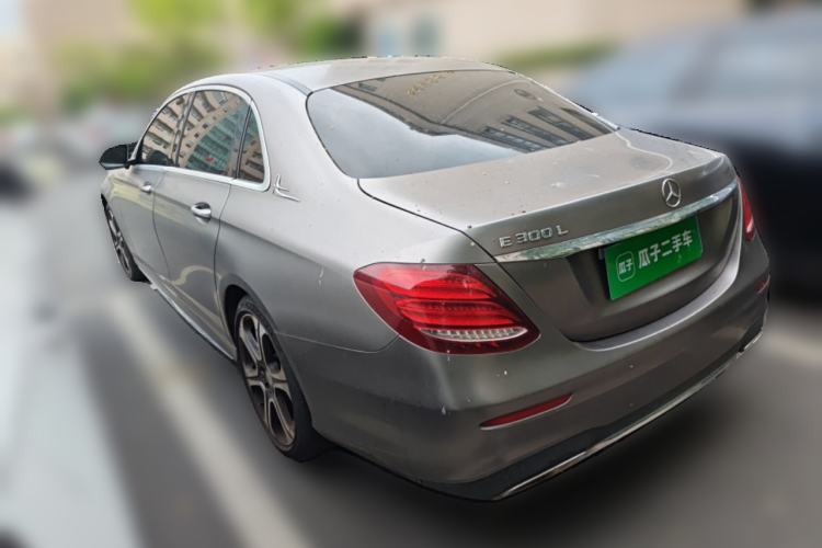 Used Mercedes-Benz E-Class 2016 E 300 L Sporty and Stylish Model
