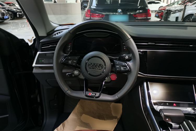 Used Audi Q8 2019 55 TFSI Luxury Dynamic Model
