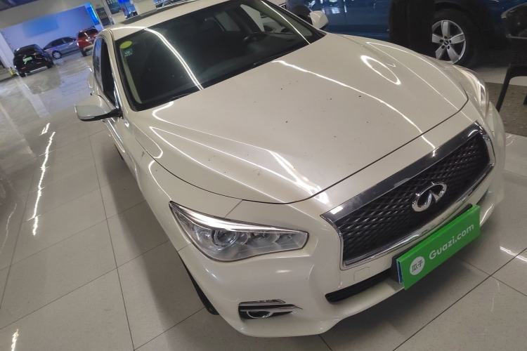 Used Infiniti Q50L 2016 2.0T Comfort Edition Front Right 45 Deg