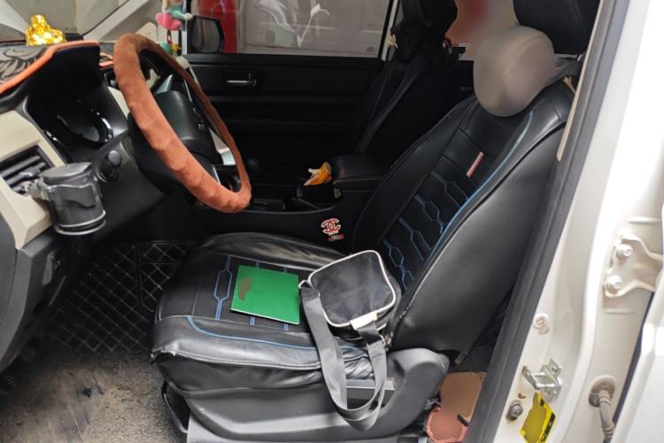 Used Wuling Hongguang PLUS 2019 1.5T Manual Comfort Version 7 Seats
