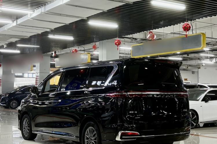 Used Bestune M9 2023 2.0T Ultimate Edition