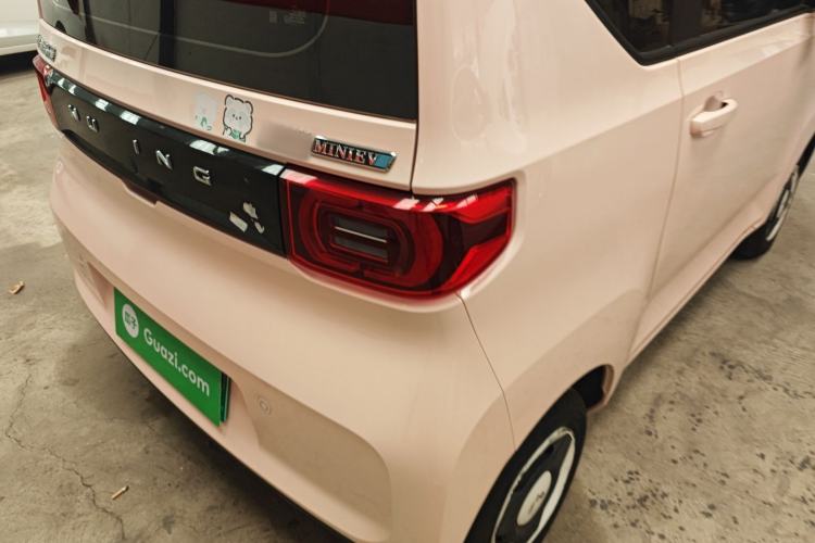 Used Wuling Hongguang MINIEV 2021 Macaron Premium Model – Lithium Iron Phosphate
