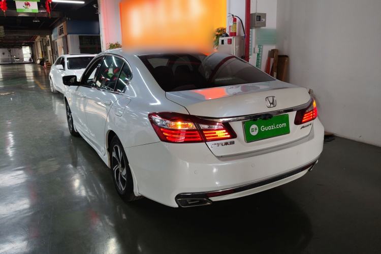 Used Honda Accord 2016 2.0L Comfort Edition
