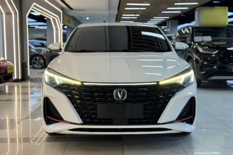 Used CHANGAN Eado 2023 Changan Edition PLUS Blue Whale NE 1.4T GDI DCT Prestige Version
