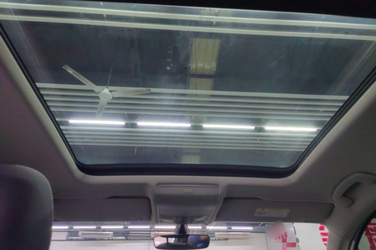 Used Volkswagen Tiguan L 2024 Outstanding Model 330TSI Automatic Two-Wheel Drive R-Line Dragon Glory Edition