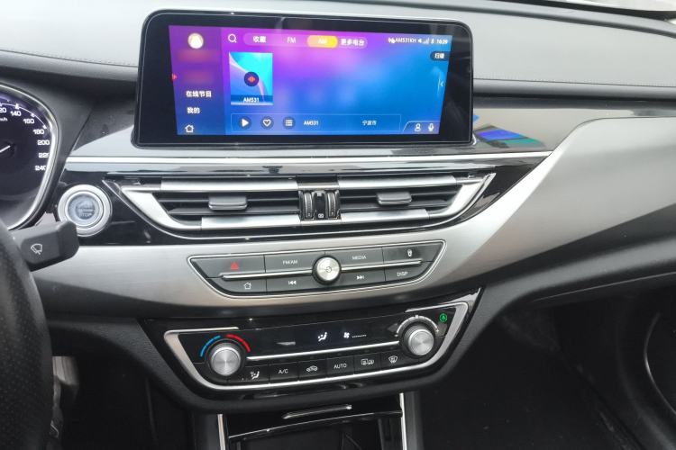 Used CHANGAN Ruicheng CC 2021 Blue Whale Edition 1.5T DCT Luxury Model Audio And AC Panel